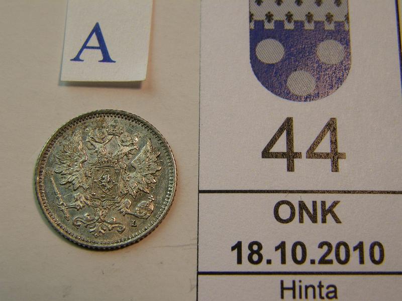 kohde_044_a.jpg - Kohde 44, tunnuspuoli, lhthinta: 20 € 25 p 1897 arvop pahoja nja, muuten kulumaton, kunto: 8.