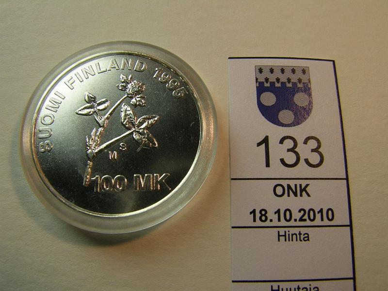 kohde_133_a.jpg - Kohde 133, lhthinta: 18 € 100 mk 1995 Ag, AIV, Kapseli, kunto: 9.