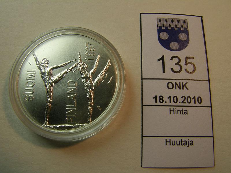 kohde_135_a.jpg - Kohde 135, lhthinta: 18 € 100 mk 1997 Ag, Nurmi, Kapseli, kunto: 9.