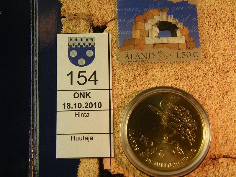 kohde_154_a.jpg - Kohde 154, lhthinta: 5 € 5  2006 Ahvenanmaa, pahvikansio + postimerkki. Lisksi 2 2002 (kl6), kunto: 9.