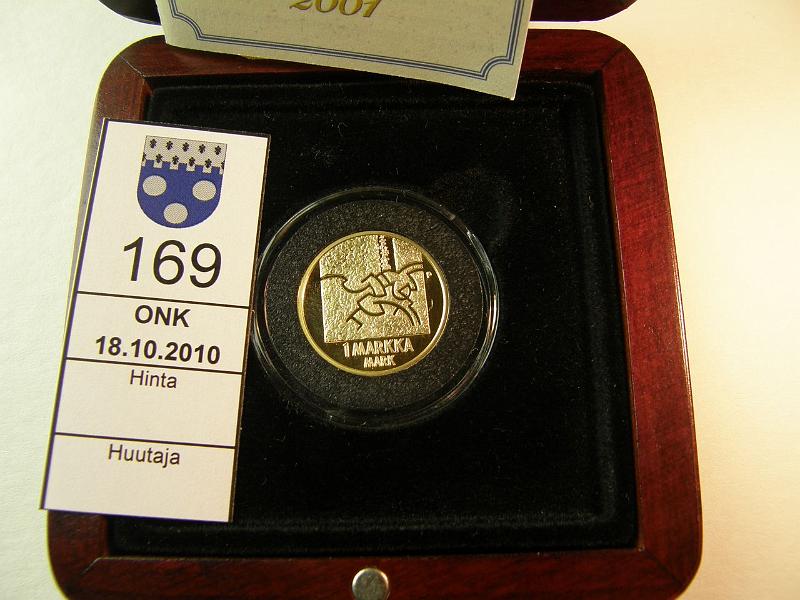 kohde_169_a.jpg - Kohde 169, lhthinta: 150 € 1 mk 2001 Au, proof, 8.6 g / 750, 1mk muisto, kotelo, aitoustod, kunto: 10.