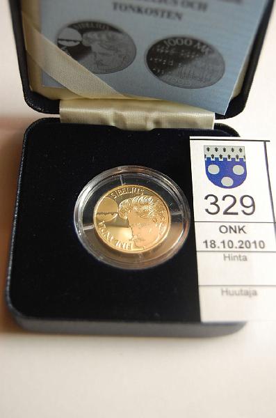 kohde_329_a.jpg - Kohde 329, lhthinta: 250 € 1000 mk 1999 Au, proof, 8.6 g / 900, Sibelius. Kotelo, aitoustodistus., kunto: 10.