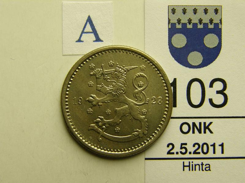 kohde_103_a.jpg - Kohde 103, tunnuspuoli, lhthinta: 80 € 1 mk 1923 Ni, hevosmarkka, kaunis!, kunto: 9.