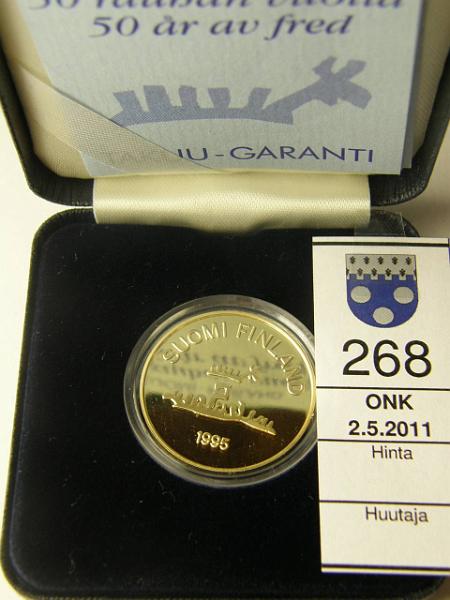 kohde_268_a.jpg - Kohde 268, lhthinta: 450 € 2000 mk 1995 Au, Proof, 16.97 g / 900, 50 rauhan vuotta, kotelo, tod, kunto: 10.