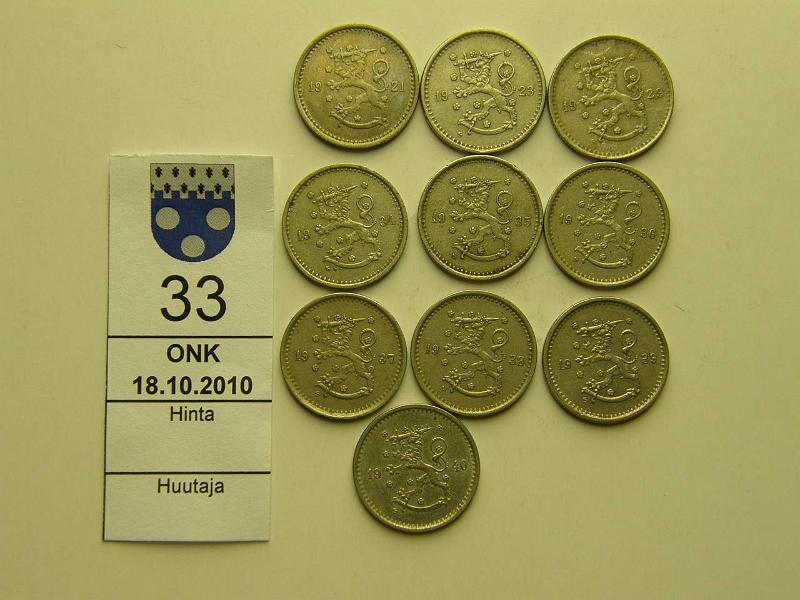 kohde_033_a.jpg - Kohde 33, lhthinta: 5 € / myyntihinta: 7 € 50 p Er (10) 1921-40 CuNi, kaikki vuodet, kunto: 5-7.