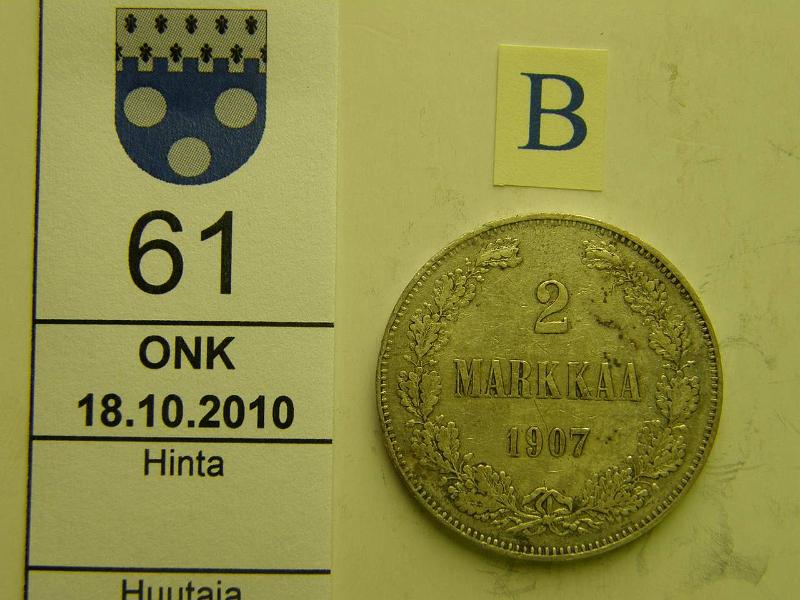 kohde_061_b.jpg - Kohde 61, arvopuoli, lhthinta: 15 € / myyntihinta: 34 € 2 mk 1907 Ag, eprv, kunto: 5.