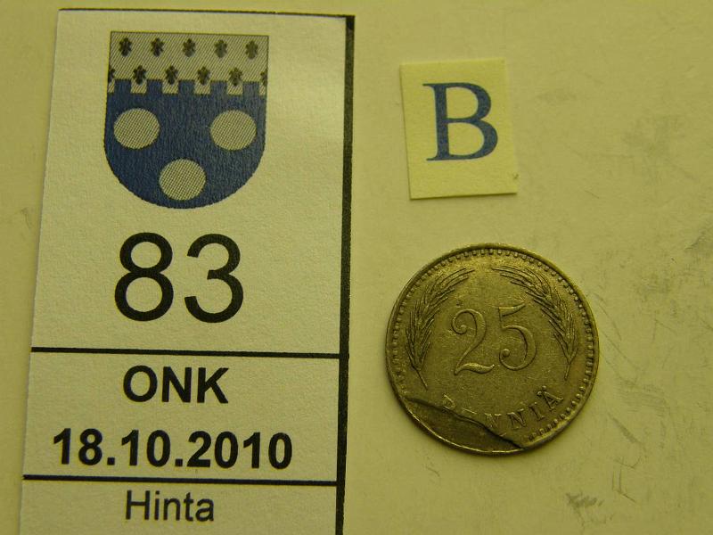 kohde_083_b.jpg - Kohde 83, arvopuoli, lhthinta: 5 € / myyntihinta: 5 € 25 p 1930 metallivika, noin 10% metallipuutos, jonka pohjalta kuultaa painojlki, kunto: 4.