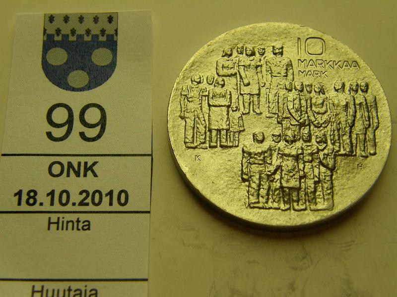 kohde_099_a.jpg - Kohde 99, lhthinta: 20 € / myyntihinta: 34 € 10 mk 1977 Ag, itsen. 60v, "Nainen raskaana", kunto: 9.