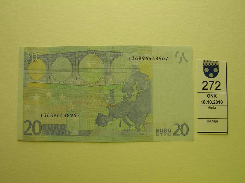 kohde_272_a.jpg - Kohde 272, lhthinta: 25 € 20 € 2002 Irlanti T36896438967 Tri. K003B3, punerva tahra, kunto: 6.