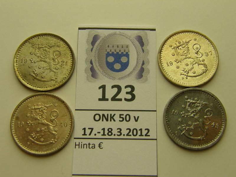 k-0123-a.jpg - Kohde 123, lhthinta: 5 € / myyntihinta: 11 € 50 p Er (4) 1921, 37, 40 CuNi, 43 Fe, pieni ruostepisteit, leimakiiltoisia, kunto: 8-9