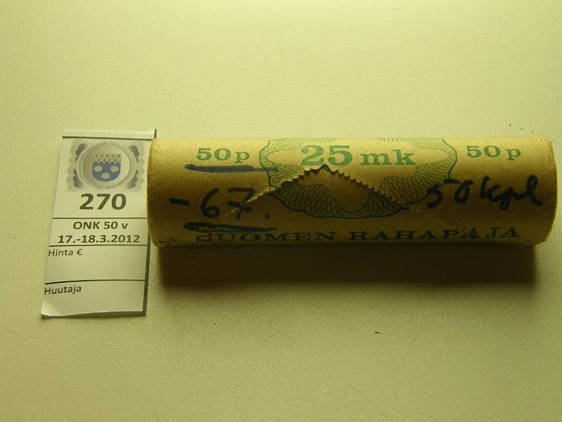 k-0270-a.jpg - Kohde 270, lhthinta: 50 € / myyntihinta: 50 € 50 p 1967 RP rulla, klaava/klaava, km, pss rep., kunto: 9