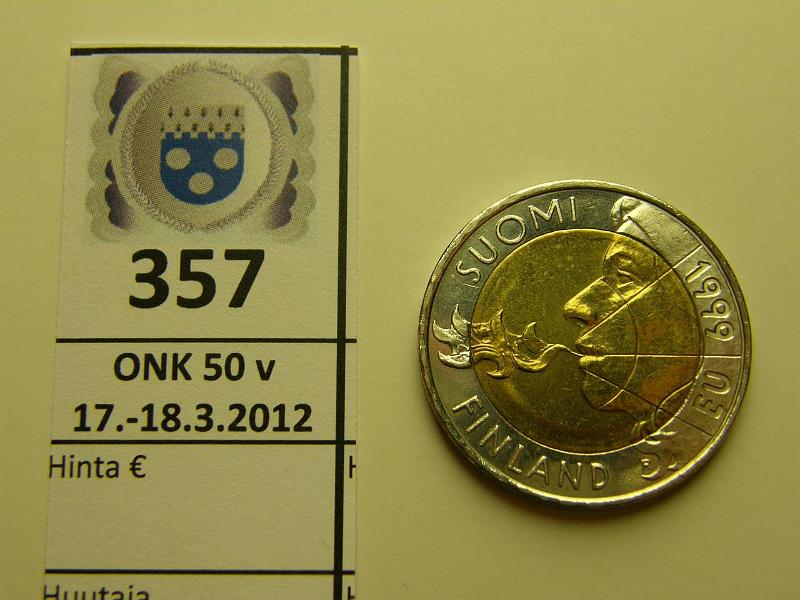 k-0357-a.jpg - Kohde 357, lhthinta: 5 € / myyntihinta: 8 € 10 mk 1999 EU, liekinpuhaltaja, sormenjlki, kunto: 9