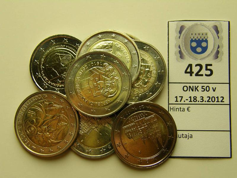 k-0425-a.jpg - Kohde 425, lhthinta: 18 € / myyntihinta: 32 € 2 € Er (8) 2011 Saksa A, D, Luxemburg, Slovakia; 2010 Italia, Kreikka, Portugali; 2006 Italia. Rullista, kunto: 9