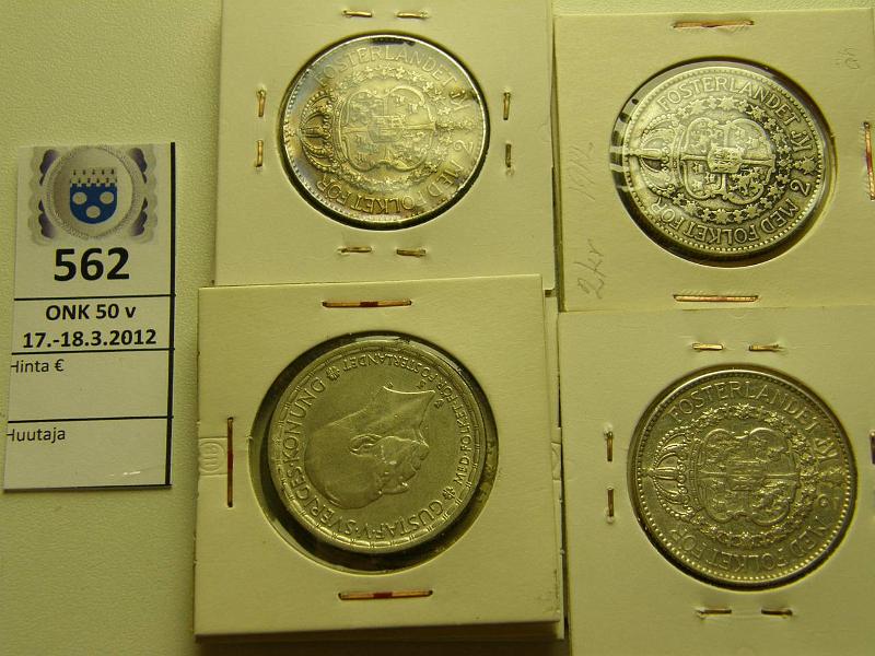 k-0562-a.jpg - Kohde 562, lhthinta: 50 € / myyntihinta: 80 € 2 kr 1910-1950 (12) Ag, 1910, 12-14, 29-31, 35, 36, 39, 45, 50, osassa eprvja, kunto: 3-7