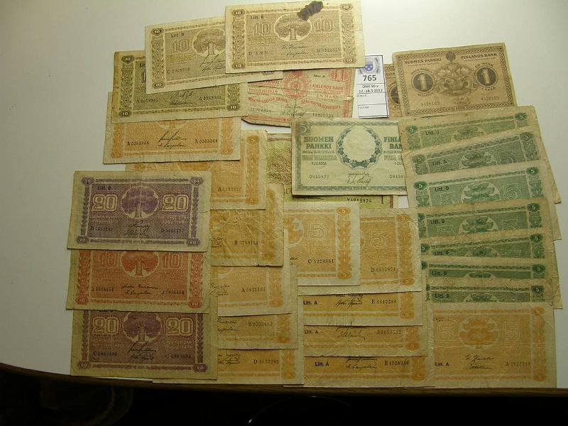 k-0765-a.jpg - Kohde 765, lhthinta: 15 € / myyntihinta: 38 € Er 1-20mk (30) 1915-63 1mk 1915 SrjA, 16(2), 63(Y); 5mk 1918, 22(2), 22LA, 22LD, 39(5), 45LA(11), 45LB; 10mk 1922 LA, 39LD(2), 45LB; 20mk 1939 LD(2). Vikoja, pehmoja, kunto: 1-3