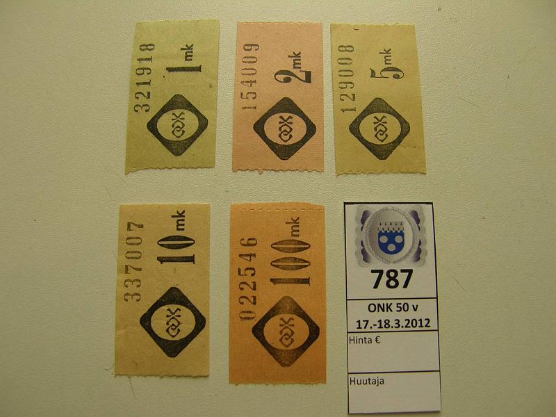 k-0787-a.jpg - Kohde 787, lhthinta: 20 € / myyntihinta: 115 € 1-100 mk (5) Oulun Osuuskauppa 1mk 321918, 2mk 154009, 5mk 129008, 10mk 337007, 100mk 022546, kunto: 8