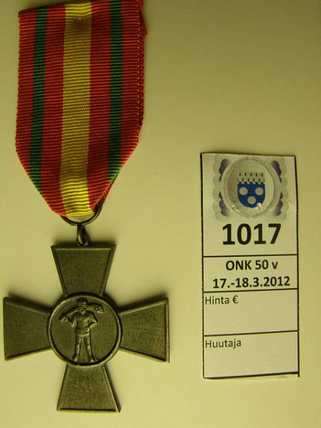 k-1017-a.jpg - Kohde 1017, lhthinta: 160 € 6. divisioonan muistoristi 6D, kunto: 7