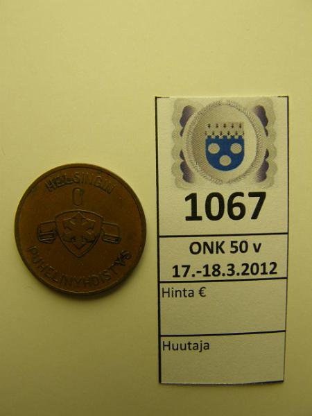 k-1067-a.jpg - Kohde 1067, lhthinta: 10 € Helsingin Puhelinyhdistys 1 mk Cu, kunto: 6