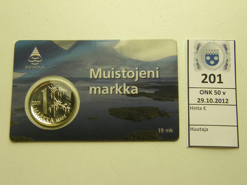 k-0201-a.jpg - Kohde 201, lhthinta: 5 € 1 mk 2001 CuNi, Muistojeni markka, kortissa, kunto: 9