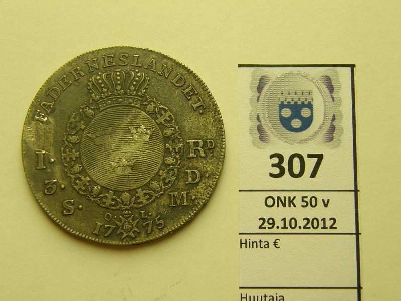 k-0307-a.jpg - Kohde 307, lhthinta: 75 € 1 riksdaler 1775 KM#514 Ag, Kustaa III, l.puhd, hankauma, kunto: 5