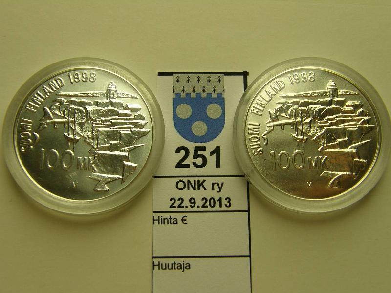 k-0251-a.jpg - Kohde 251, lhthinta: 32 € / myyntihinta: 36 € 100 mk 1998 (2) Ag, Suomenlinna 250v, kapselit, kunto: 10