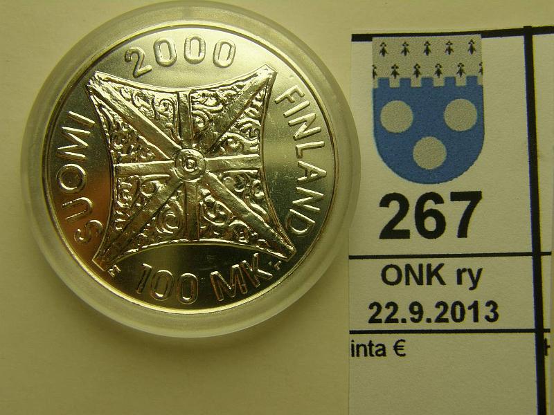 k-0267-a.jpg - Kohde 267, lhthinta: 95 € / myyntihinta: 105 € 100 mk 2000 Ag, Riemuvuosi, kapseli, kunto: 10