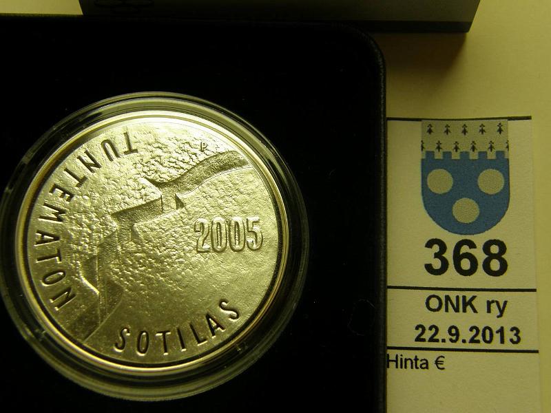 k-0368-a.jpg - Kohde 368, lhthinta: 23 € 10 € 2005 Ag, proof, Tuntematon sotilas, kotelo, tod, kunto: 10