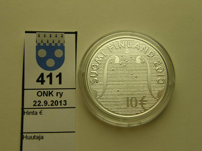 k-0411-a.jpg - Kohde 411, lhthinta: 26 € / myyntihinta: 28 € 10 € 2010 Ag, Jylh, kapseli, kunto: 10