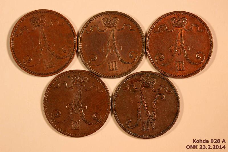 k-0028-a.jpg - Kohde 28 (kuva 1/2), lhthinta: 30 € / myyntihinta: 52 € 1 p 1891-95 (5) Kaikki v:t: 1891, 92, 93, 94, 95; v.-92 ja -93 leimakiiltoa, kunto: 6-8