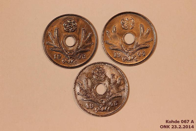 k-0067-a.jpg - Kohde 67, lhthinta: 5 € / myyntihinta: 7 € 10 p 1943-45 Fe, 1943, 1944 kulunut meisti, 1945 ruostetta, kunto: 6-9