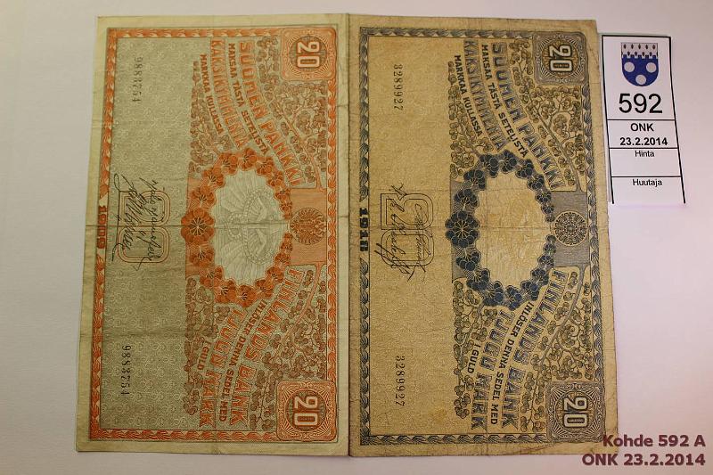 k-0592-a.jpg - Kohde 592, lhthinta: 10 € / myyntihinta: 15 € 20 mk 1909 KV, 18 SNY 156.4, 157 988..JR-Ml niitinreiki; 1918 32..STE-The pehme, kunto: 3