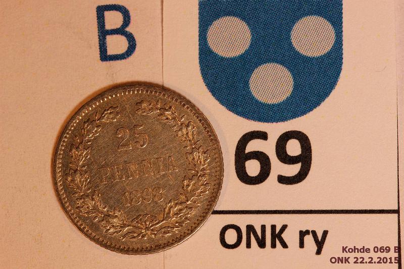 k-0069-b.jpg - Kohde 69 (kuva 2/2), lhthinta: 15 € / myyntihinta: 15 € 25 p 1898 Ag, SNY 280.1, hnja, kaunis!, kunto: 7