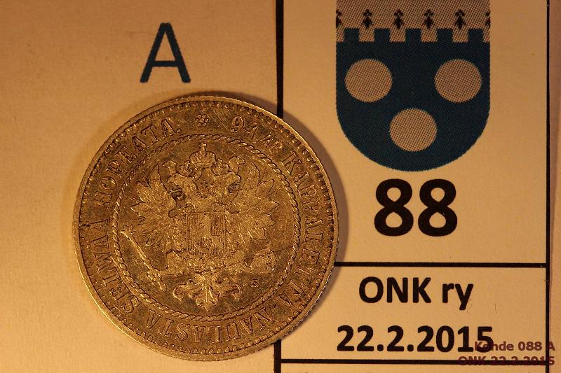 k-0088-a.jpg - Kohde 88 (kuva 1/2), lhthinta: 800 € 1 mk 1864 Ag, SNY 397.2 uusi rihlaus, harvinainen kunto!, kunto: 7