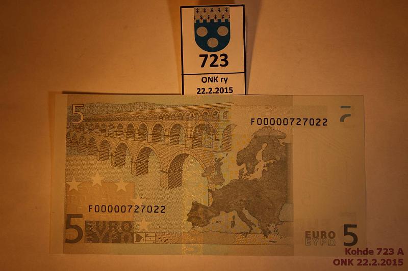 k-0723-a.jpg - Kohde 723, lhthinta: 45 € Malta 1/2/F/E9 F00000727022 Tri E009 B1, harv. sarjakirjain ja pieni sarjanumero!, kunto: 9