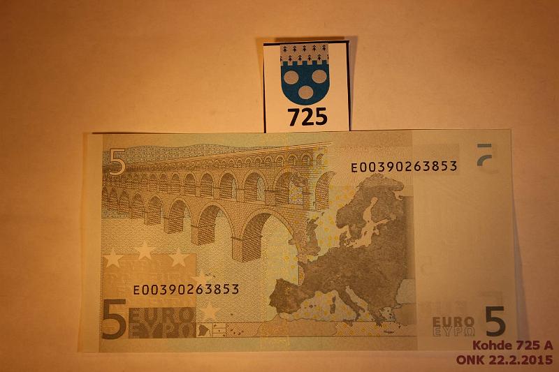 k-0725-a.jpg - Kohde 725, lhthinta: 10 € / myyntihinta: 10 € Slovakia 1/2/E/E10 E00390263853 Tri E010 A2, kunto: 9