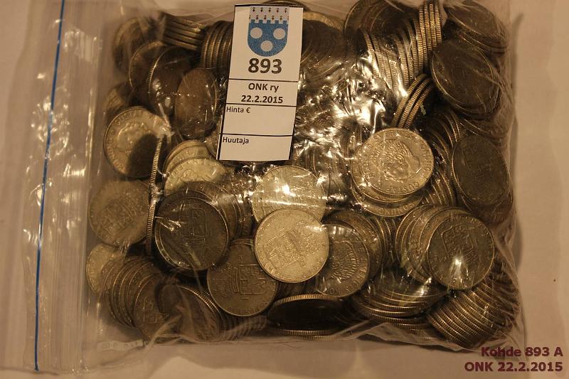 k-0893-a.jpg - Kohde 893, lhthinta: 235 € / myyntihinta: 380 € Ruotsi > 2,6kg 1kr 1967 (376) Ag, 2645g/400 (=1058g hopeaa), kunto: vk