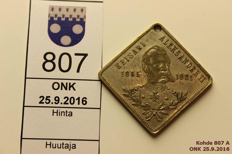 k-0807-a.jpg - Kohde 807, lhthinta: 5 € / myyntihinta: 26 € Alexander II 1894 Vaalea metalli, Keisari AII 1855-1881. Muistopatsas Helsingiss 29.IV.1894. Reik ripustamiseen, kunto: 6