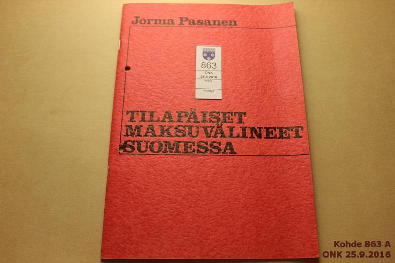 k-0863-a.jpg - Kohde 863, lhthinta: 10 € / myyntihinta: 16 € Jorma Pasanen 1971 Tilapiset maksuvlineet Suomessa, rei'ittimen reit, kunto: 8