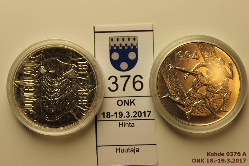 k-0376-a.jpg - Kohde 376, lhthinta: 12 € / myyntihinta: 19 € 100 mk 1992, -94 Ag, BU, 1992 Itsenisyys, -94 EM, kapseleissa vikoja, kunto: 9