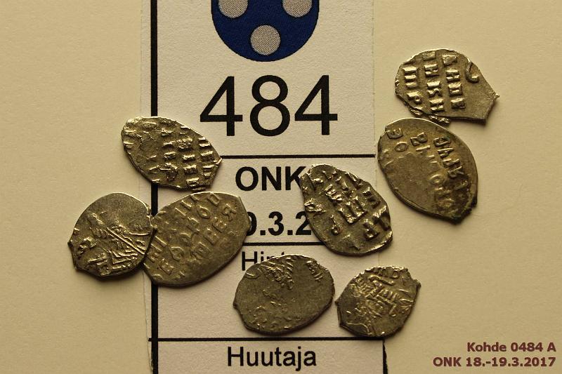 k-0484-a.jpg - Kohde 484, lhthinta: 20 € / myyntihinta: 20 € 1 kop (8) 1613-1700 Ag, Mikhail I - Pyotr I, tipparahoja / wired money, kunto: 3-5