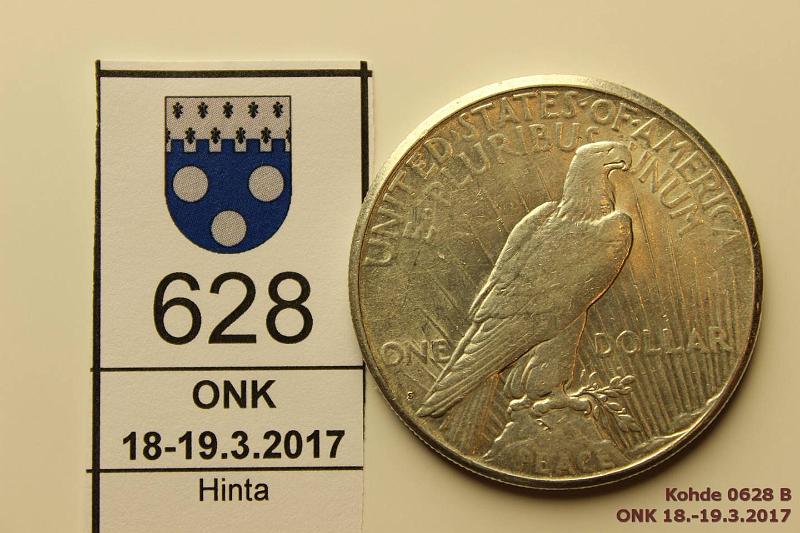 k-0628-b.jpg - Kohde 628 (kuva 2/2), lhthinta: 10 € / myyntihinta: 15 € USA 1 $ 1922s KM#150 Ag, 26,73g/900, Peace dollar, kunto: 8