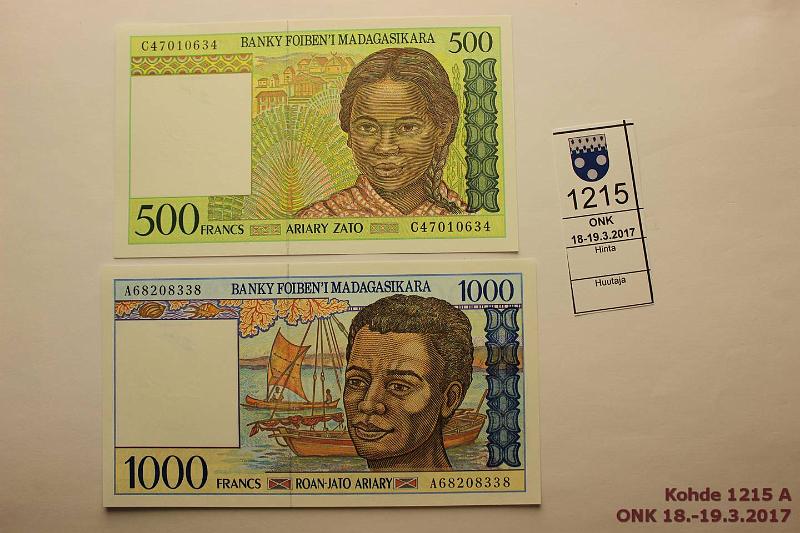 k-1215-a.jpg - Kohde 1215, lhthinta: 5 € / myyntihinta: 9 € Madagaskar 500 ja 1000f 1994 P#75-6, kunto: 9