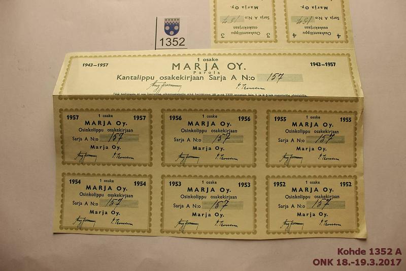 k-1352-a.jpg - Kohde 1352, lhthinta: 5 € Osinko- ja osakeantilipukkeet 1943-57 (6+2) Marja OY, Parola, n:o 157. Kantalippu Sarja A, osinkoliput 1952-57 (6) ja osakeantiliput 3 ja 4, kunto: 7