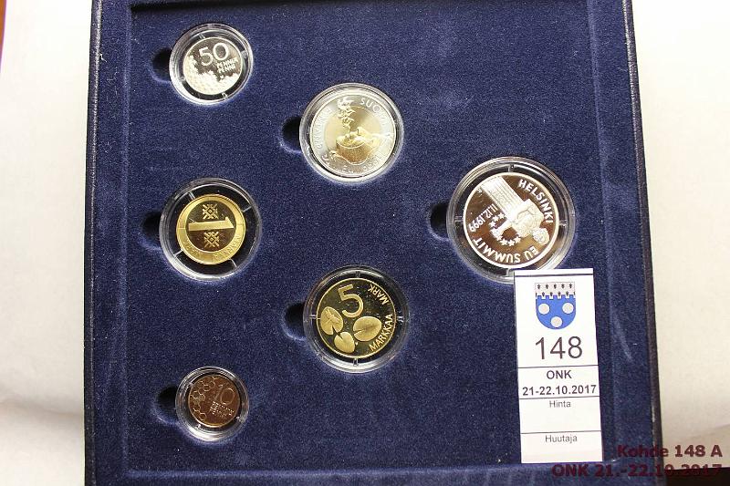 k-0148-a.jpg - Kohde 148, lhthinta: 20 € / myyntihinta: 20 € 1999 Proof, 10p-10mk "liekinpuhaltaja" + Ag-jetoni 14,4g/925. Laatikko, tod, kunto: 10