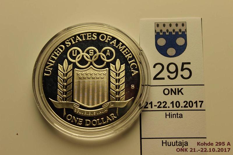 k-0295-a.jpg - Kohde 295, lhthinta: 10 € / myyntihinta: 14 € USA 1$ 1992 KM#234 Ag, Proof, 26,73g/900. Barcelonan olympialaiset / Baseball. Hieman patinaa, kapseli, kunto: 10