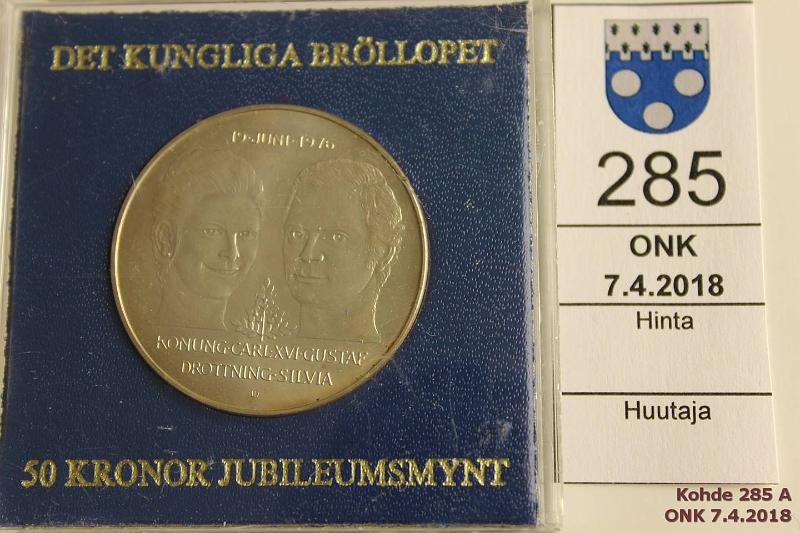 k-0285-a.jpg - Kohde 285, lhthinta: 12 € / myyntihinta: 12 € 50 kr 1976 KM#854 Ag, 27,03g/925, Carl XVI Gustaf Royal Wedding, patinaa reunoissa, kotelo, kunto: 9