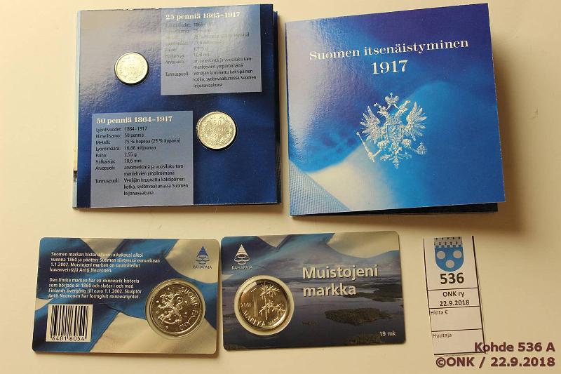 k-0536-a.jpg - Kohde 536, lhthinta: 5 € / myyntihinta: 7 € Muistojeni markkoja ja muuta Muistojeni markka kortissa (2); Monetan Suomen Itsenisyys -kansiot(2), sis. 25p 1916(2) ja 50p 1915, -16 kl9, kunto: 9