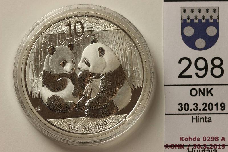 k-0298-a.jpg - Kohde 298, lhthinta: 10 € / myyntihinta: 27 € Kiina 10 yuan 2009 KM#1896 Ag, proof 31,1g/999, Panda; Silver Bullion, kaps, kunto: 10