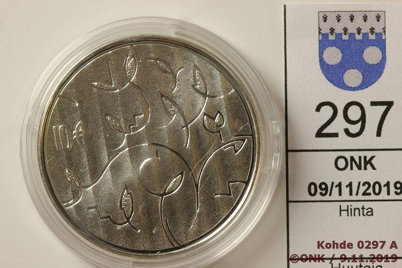 k-0297-a.jpg - Kohde 297, lhthinta: 12 € / myyntihinta: 12 € 10 € 2009 Ag, proof, Valtioneuvosto, kapseli, kotelo, tod, kunto: 10