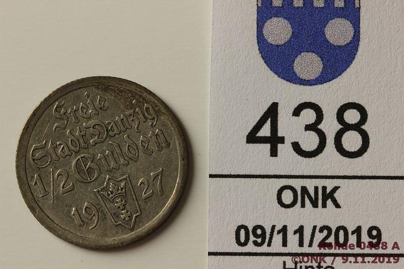 k-0438-a.jpg - Kohde 438, lhthinta: 10 € / myyntihinta: 32 € Danzig  gulden 1927 KM#144 Ag, kunto: 7